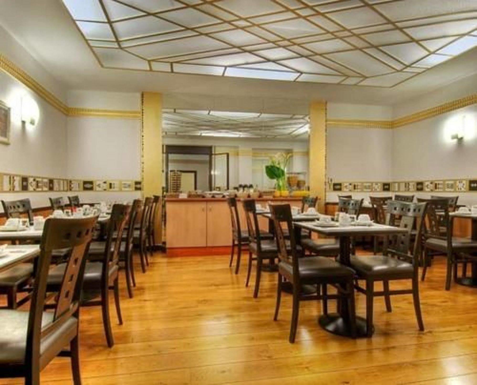 安亭歌剧院​​酒店 巴黎 外观 照片